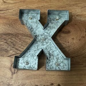 Metal light up X